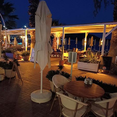 Uzhan Beach Hotel 比特兹 外观 照片