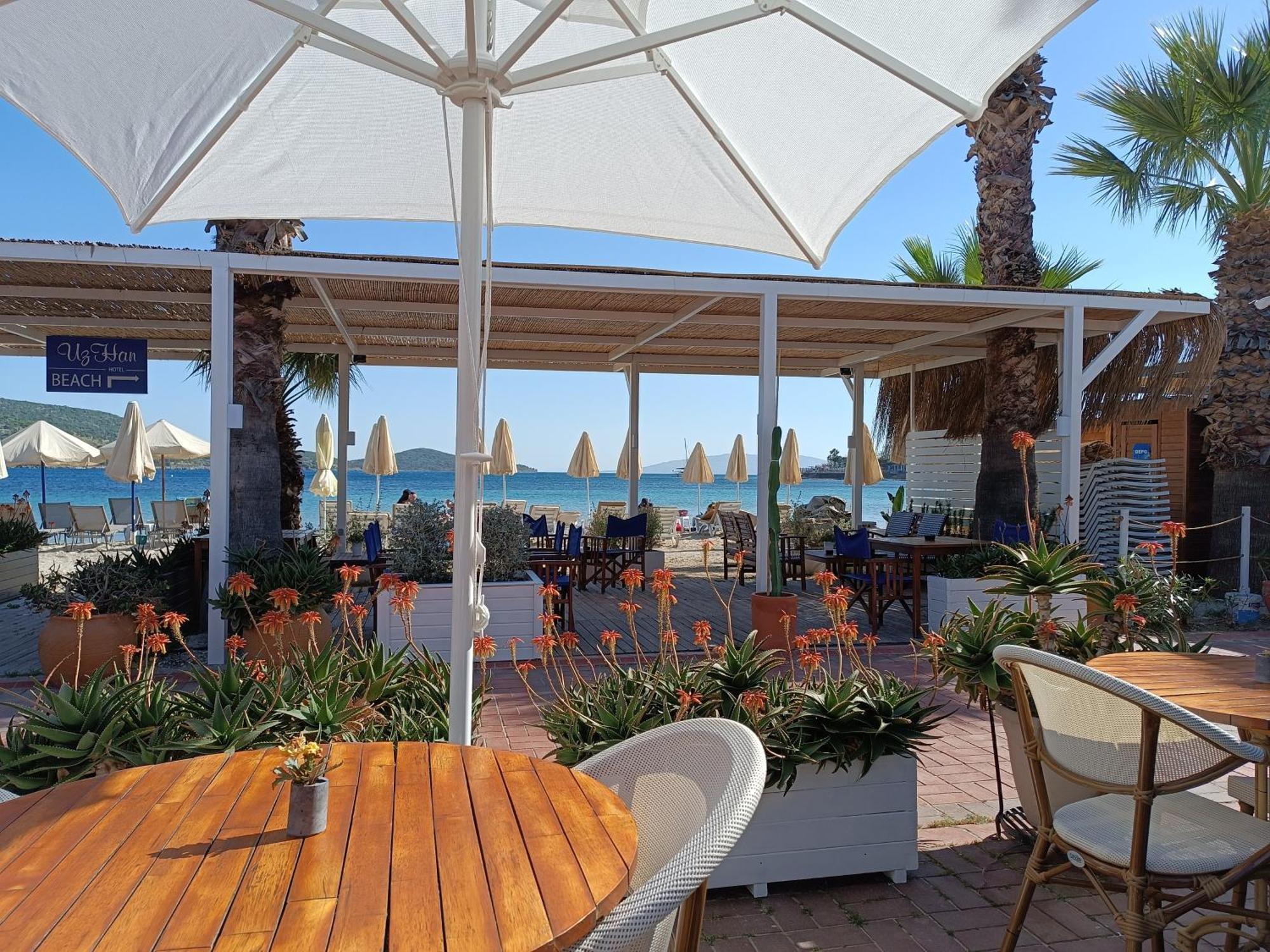 Uzhan Beach Hotel 比特兹 外观 照片