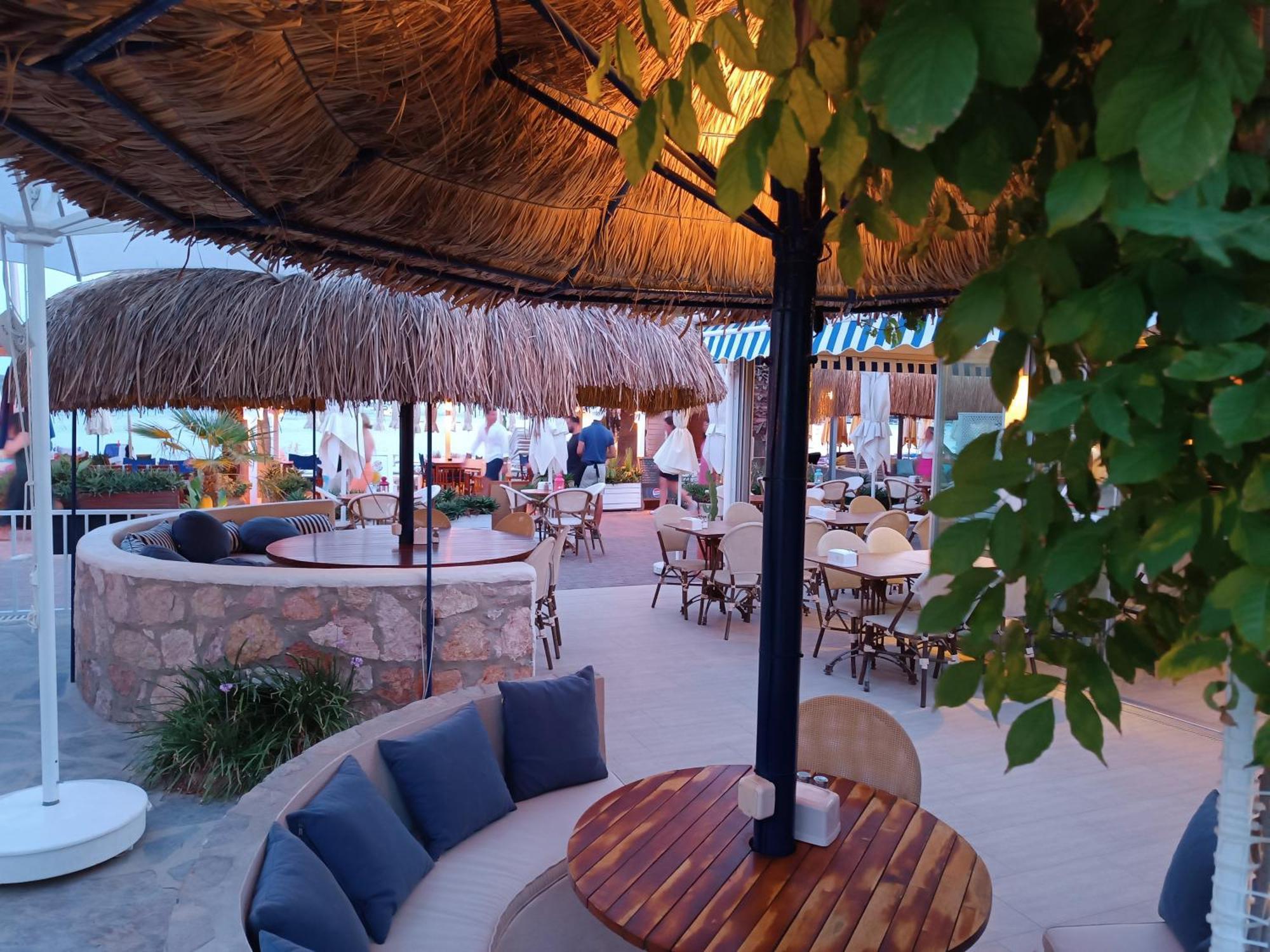 Uzhan Beach Hotel 比特兹 外观 照片