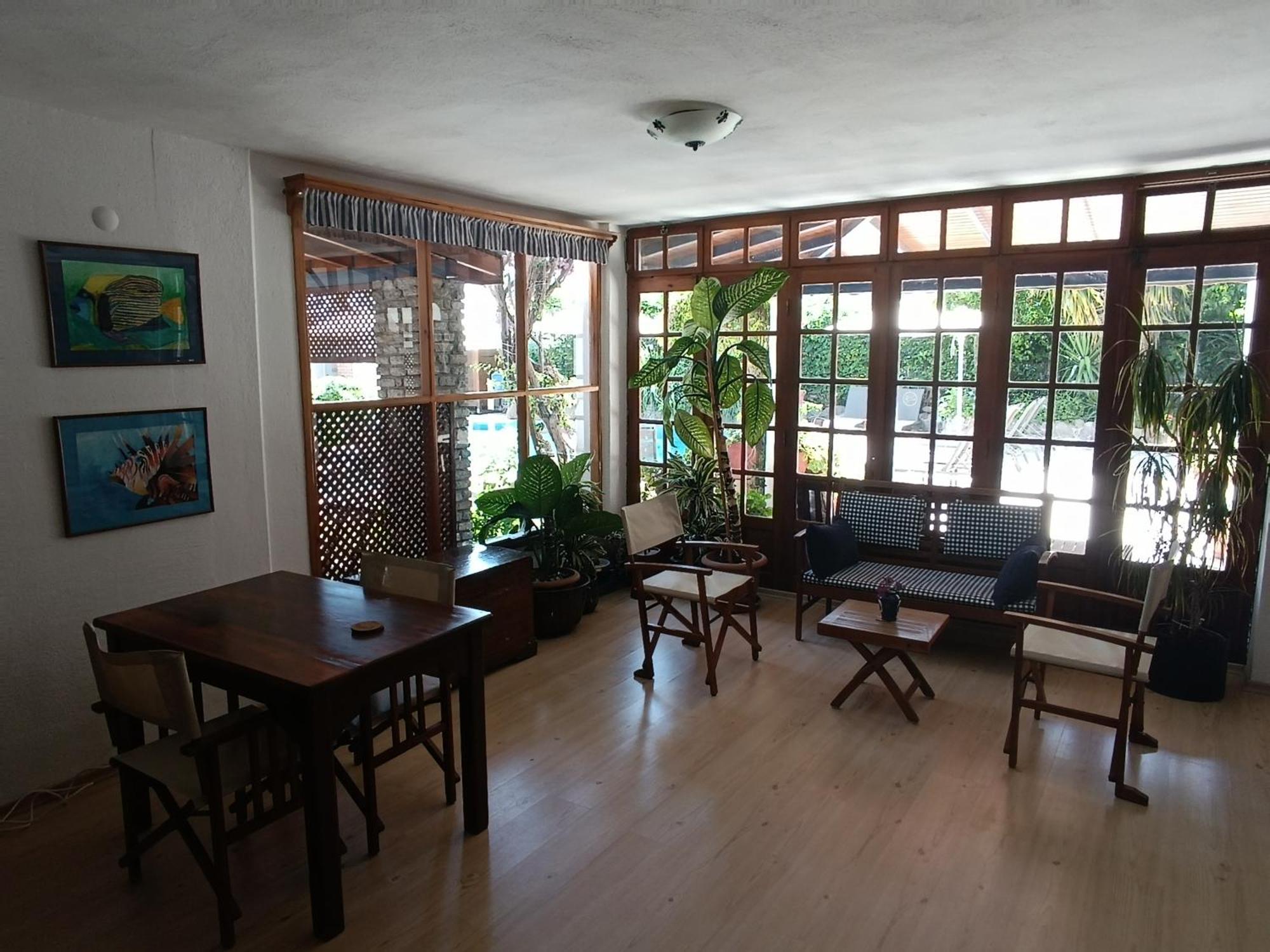 Uzhan Beach Hotel 比特兹 外观 照片
