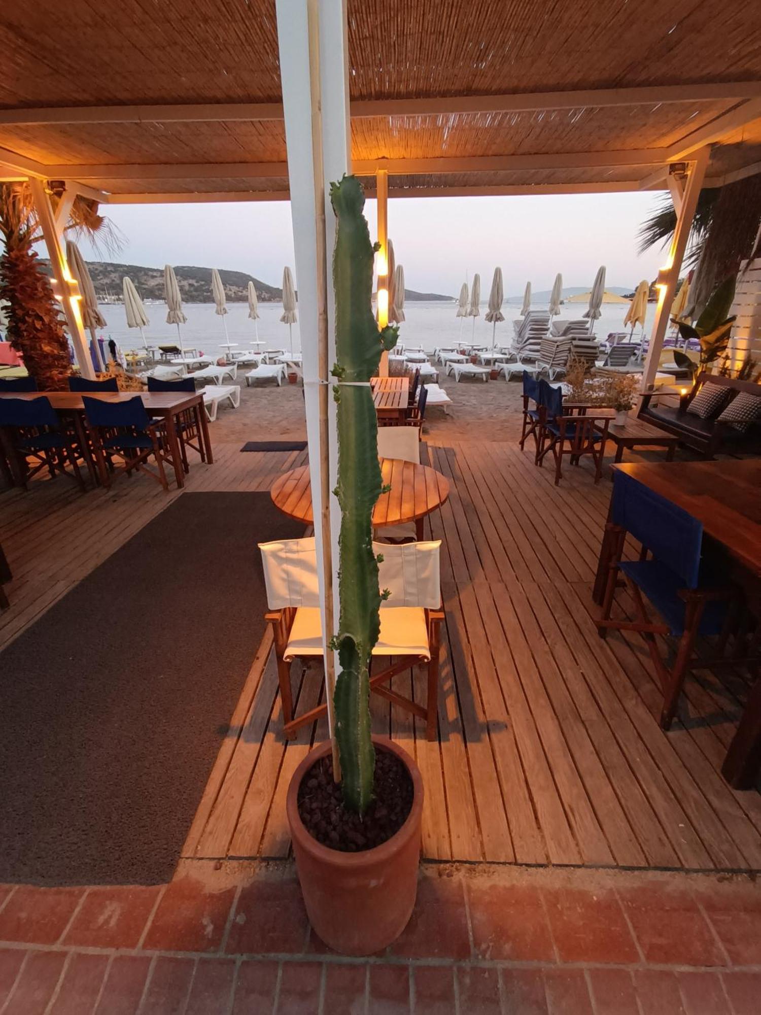 Uzhan Beach Hotel 比特兹 外观 照片